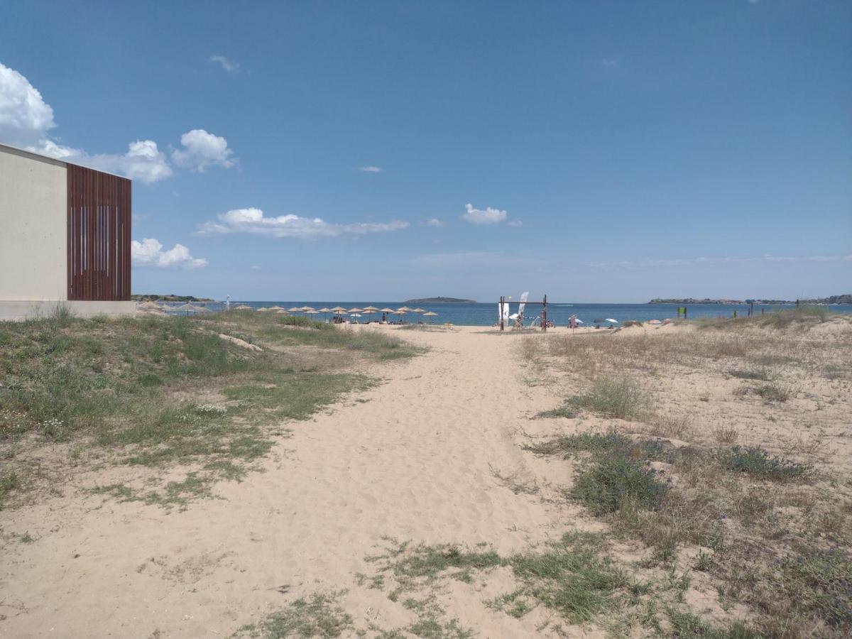 Апартамент На Къмпинг Градина Chernomorets Exterior photo